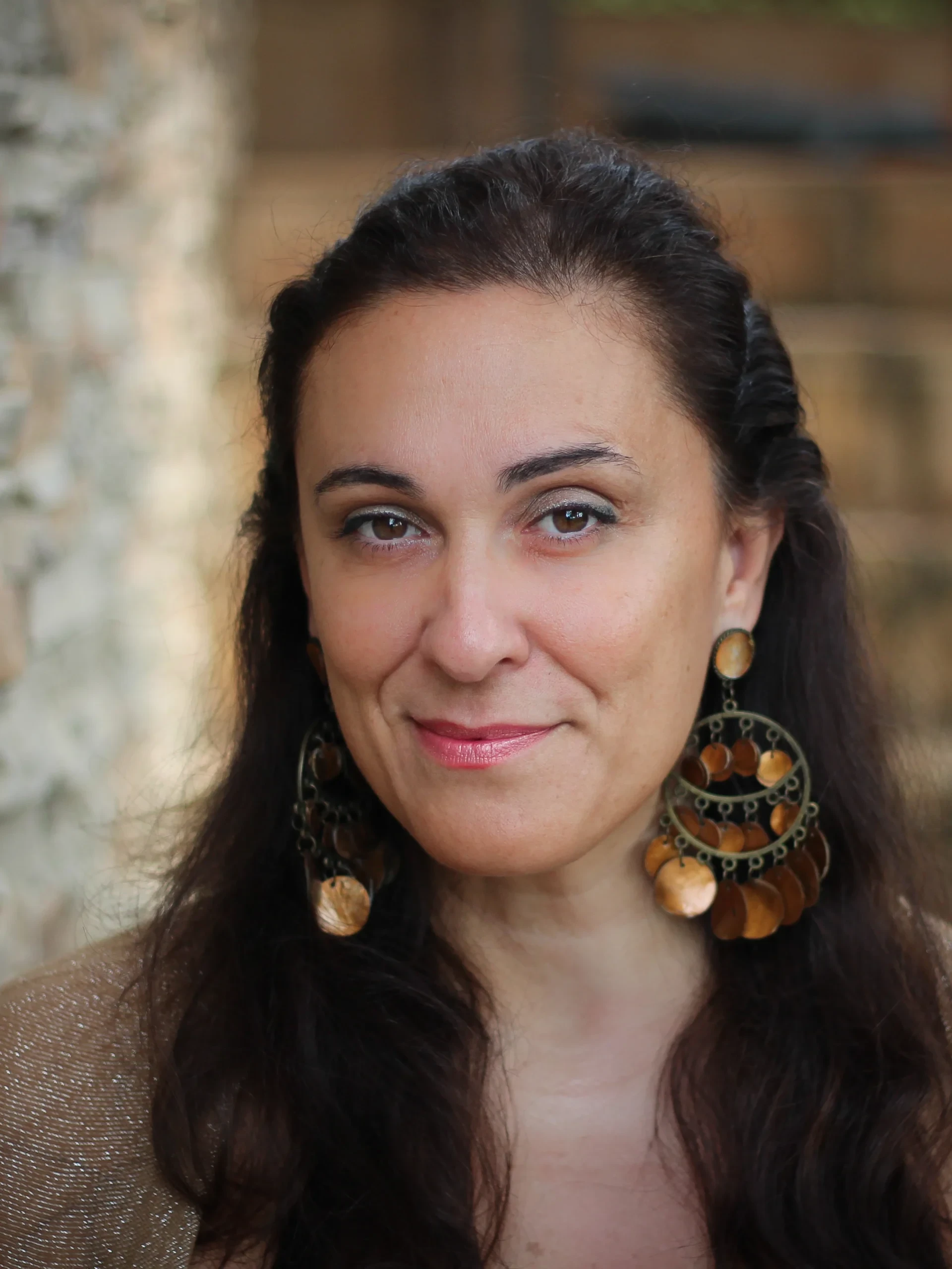 Elena Greandía intérprete de propuesta musical teatral Greandía