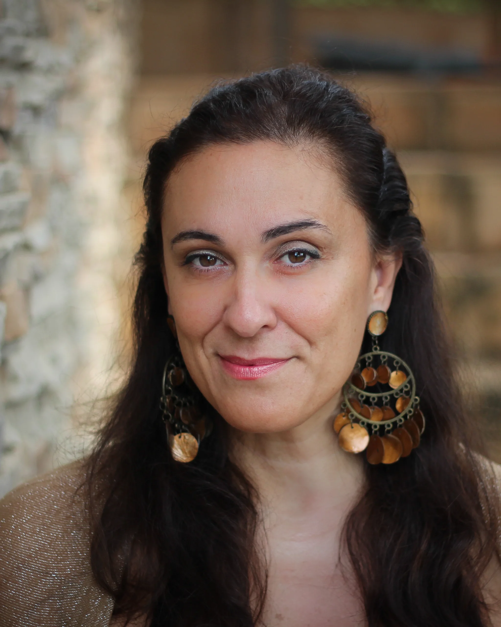 Elena Greandía intérprete de propuesta musical teatral Greandía